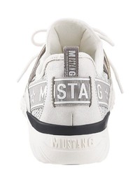 weiße Segeltuch Sportschuhe von Mustang Shoes