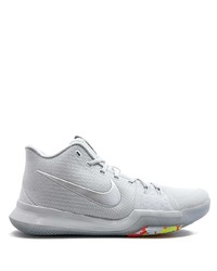 weiße Segeltuch Sportschuhe von Nike