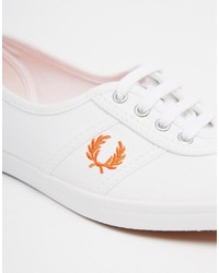 weiße Segeltuch Turnschuhe von Fred Perry