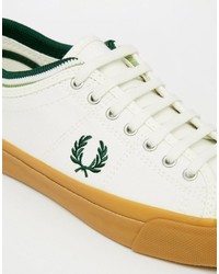 weiße Segeltuch Turnschuhe von Fred Perry