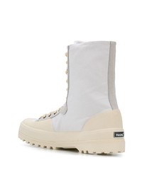 weiße Segeltucharbeitsstiefel von Superga