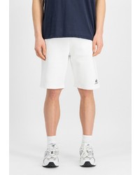 weiße Shorts von Alpha Industries