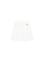 weiße Shorts von Alpha Industries