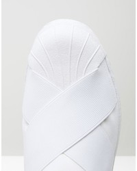 weiße Slip-On Sneakers aus Leder von adidas
