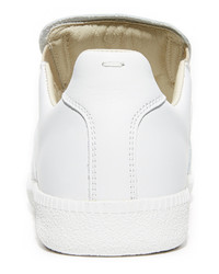 weiße Slip-On Sneakers aus Leder von Maison Margiela