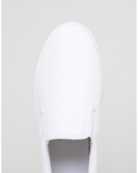 weiße Slip-On Sneakers aus Segeltuch von Fred Perry