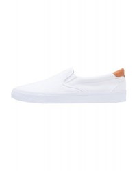weiße Slip-On Sneakers aus Segeltuch von YOURTURN