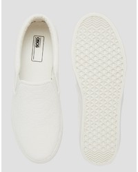 weiße Slip-On Sneakers mit Schlangenmuster von Asos