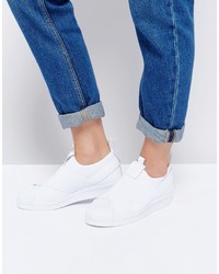 weiße Slip-On Sneakers von adidas