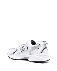 weiße Sportschuhe von New Balance