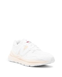 weiße Sportschuhe von New Balance