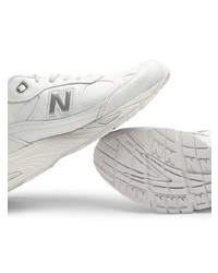 weiße Sportschuhe von New Balance