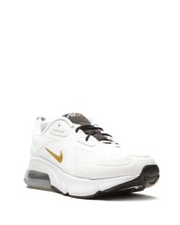 weiße Sportschuhe von Nike