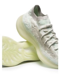 weiße Sportschuhe von adidas YEEZY