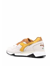 weiße Sportschuhe von Diadora