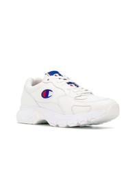 weiße Sportschuhe von Champion