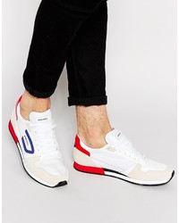 weiße Sportschuhe von Diesel