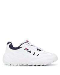 weiße Sportschuhe von Fila