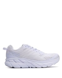 weiße Sportschuhe von Hoka One One