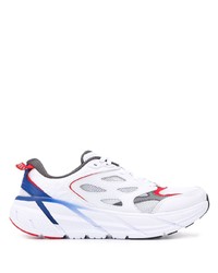 weiße Sportschuhe von Hoka One One