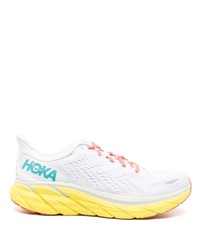 weiße Sportschuhe von Hoka One One