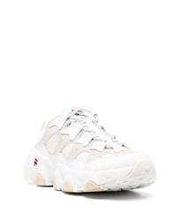 weiße Sportschuhe von Fila