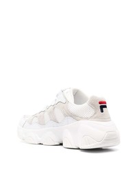 weiße Sportschuhe von Fila