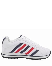 weiße Sportschuhe von K-Swiss