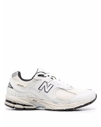 weiße Sportschuhe von New Balance