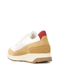 weiße Sportschuhe von Common Projects