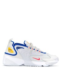 weiße Sportschuhe von Nike