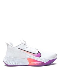 weiße Sportschuhe von Nike