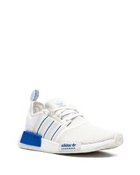 weiße Sportschuhe von adidas