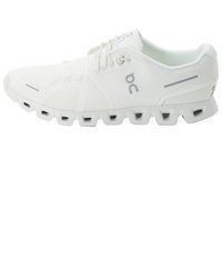 weiße Sportschuhe von On Running