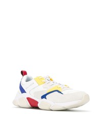 weiße Sportschuhe von Tommy Hilfiger