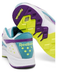 weiße Sportschuhe von Reebok