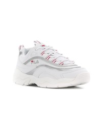 weiße Sportschuhe von Fila