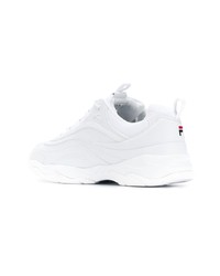 weiße Sportschuhe von Fila