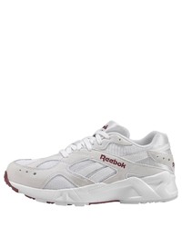 weiße Sportschuhe von Reebok Classic