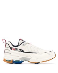 weiße Sportschuhe von Reebok