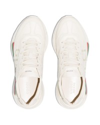 weiße Sportschuhe von Gucci