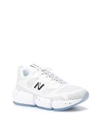 weiße Sportschuhe von New Balance