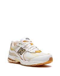 weiße Sportschuhe von New Balance