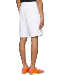 weiße Sportshorts von Moschino