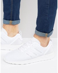 weiße Turnschuhe von adidas