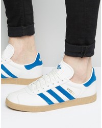 weiße Turnschuhe von adidas