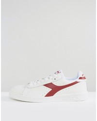 weiße Turnschuhe von Diadora