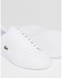 weiße Turnschuhe von Lacoste