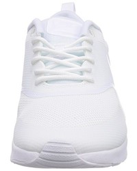 weiße Turnschuhe von Nike