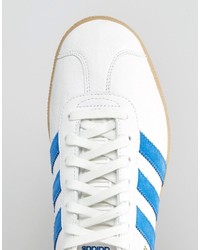 weiße Turnschuhe von adidas